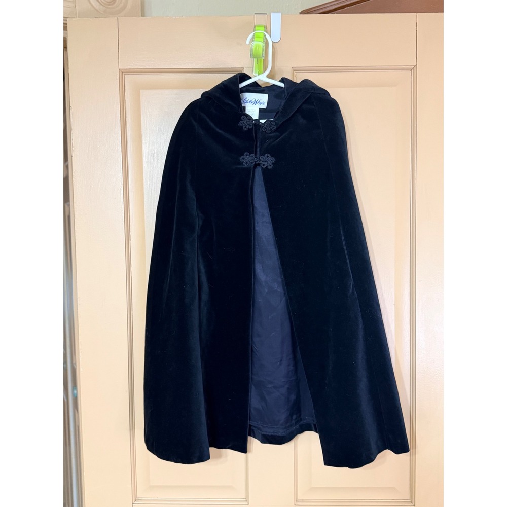 Sylvia Whyte Vintage Kids Black Velvet Hooded Cape Frog Closure Size 5 Coat